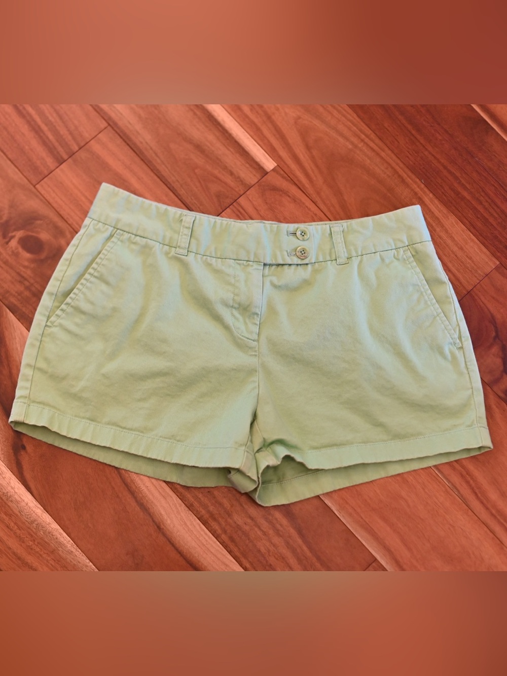 Vineyard Vines Light Green Shorts